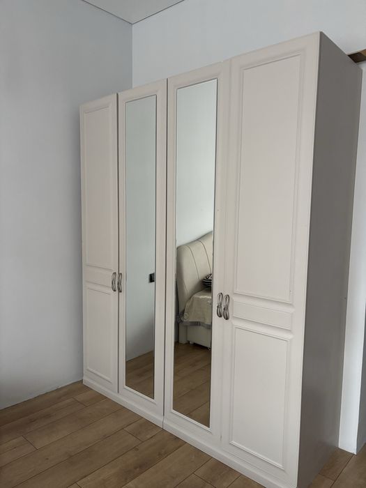 Срочно продается шкаф.