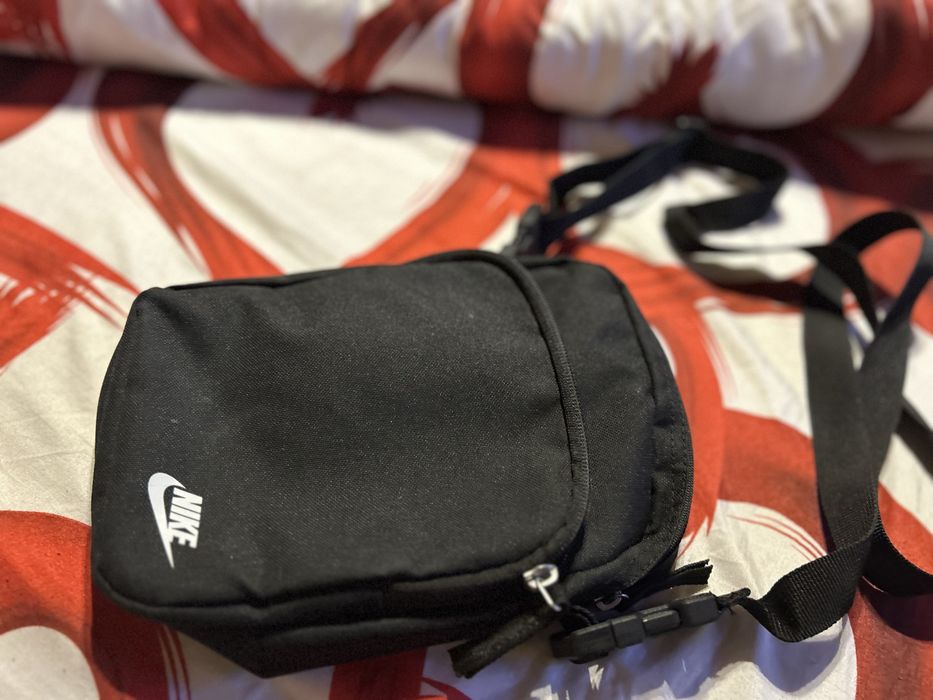 Borseta Nike originala ,noua ptr barbati