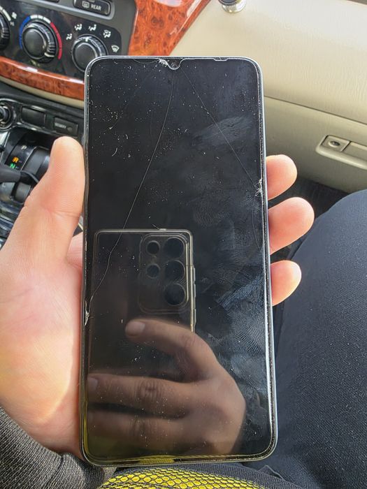 Срочно продам телефон