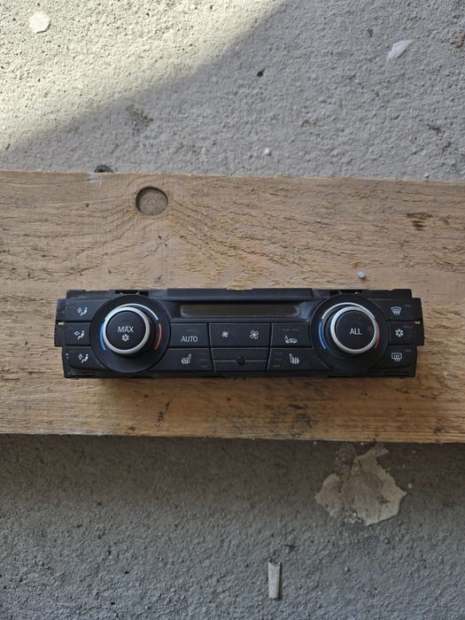 Панел за управление на климатроник