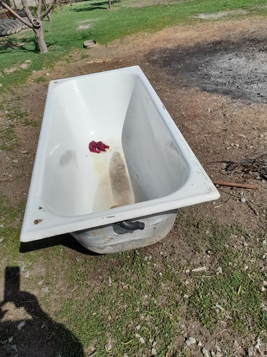Продам  чугунную ванну