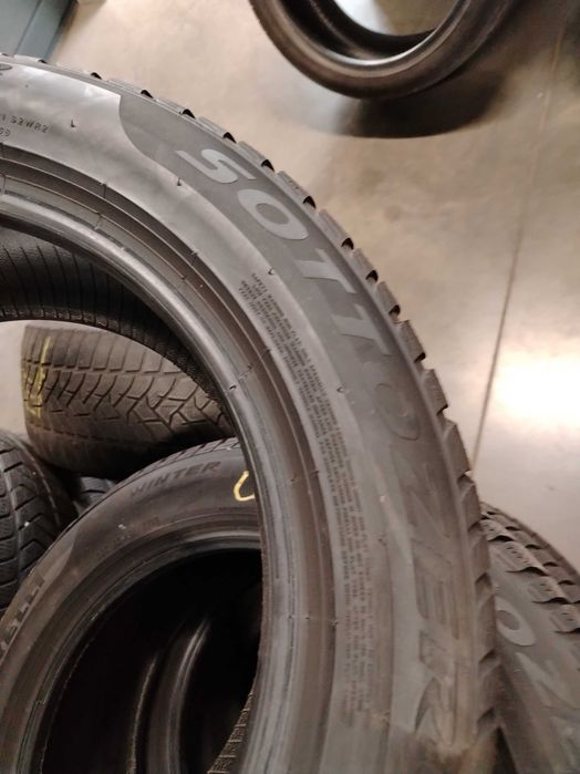4бр.зимни гуми 225/55/17 Pirelli