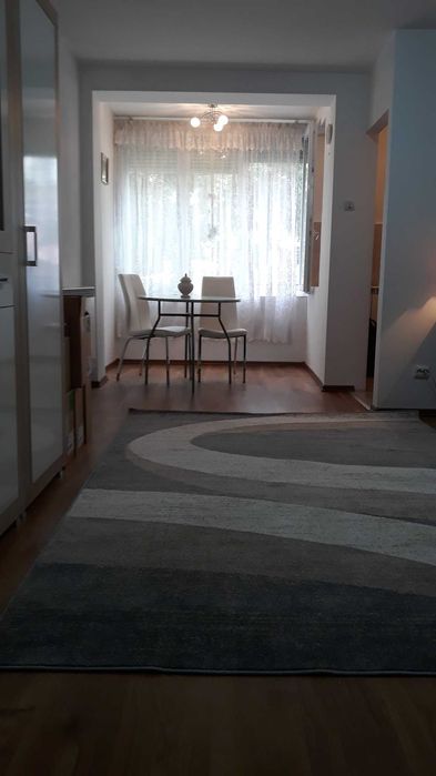 Inchiriez garsoniera str Aluminei