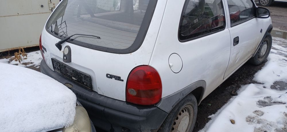 Opel corsa  1.2i   1994