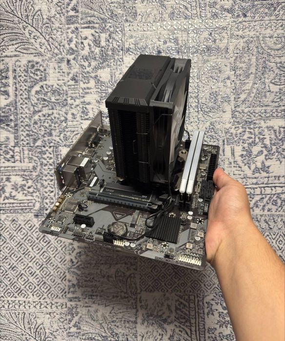 Gigabyte B760M D5 core i5-13400F DDR5 16x2 32Gb 6400mhz M.2 Nvme 1Tb