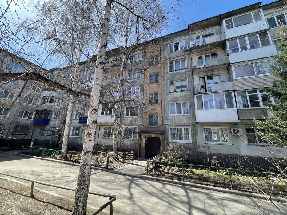 Продам полуторку на Михаэлиса 26