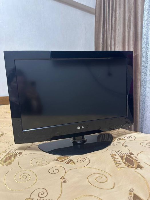 Продаю телевизор lg