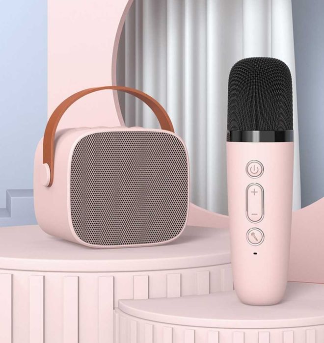 Микрофоны с колонкой караоке