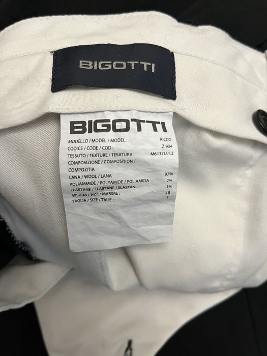 Pantaloni Bigotti barbati negri masura 48