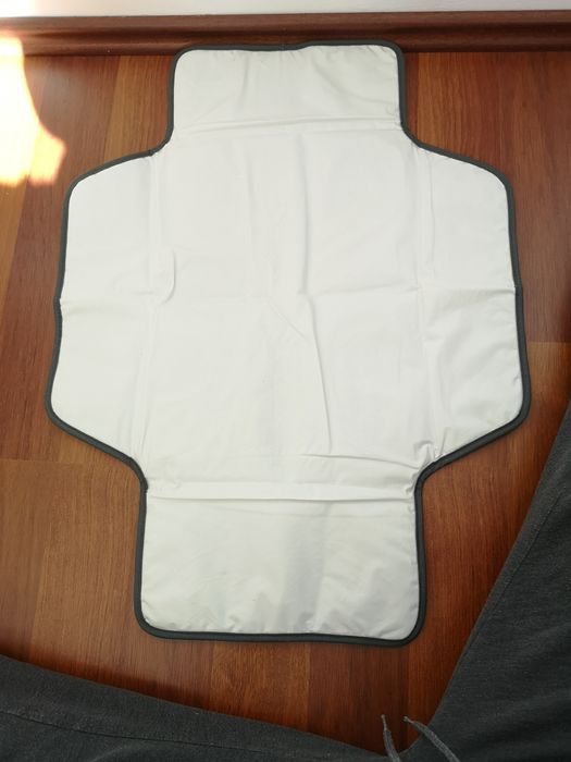 Geanta-Rucsac pentru bebelusi cu saltea