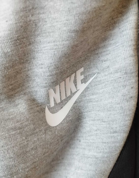 100% Оригинално мъжко ватирано спортно долнище NIKE!
