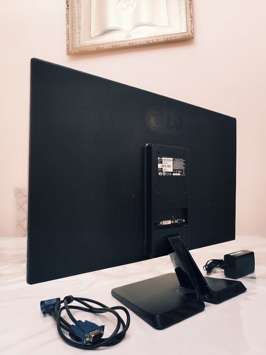 Монитор LG 23" Flatron E2342T, 1920x1080, TN