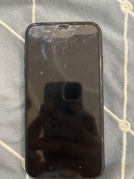 Iphone xr сатылады