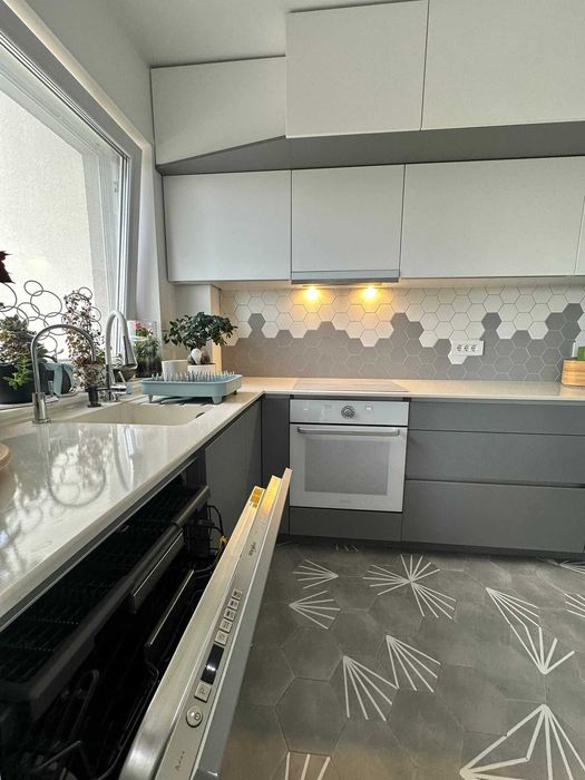 Apartament 2+1/2 camere de dat in chirie -  impecabil - Prima Shops - bloc nou - foarte spatios si luminos