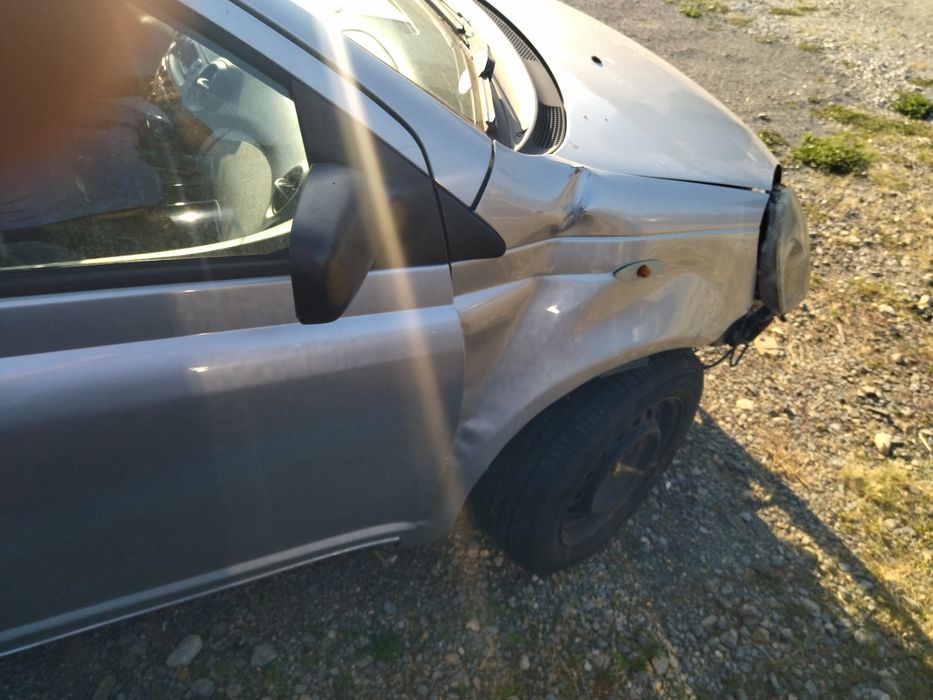 Тойота ярис 1.3 на части