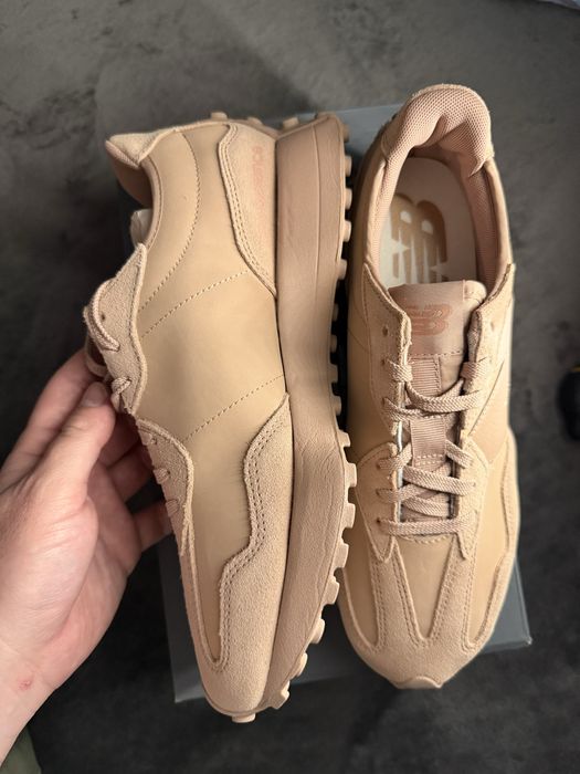 New Balance 327 culoare taupe marimea 42 noi originali