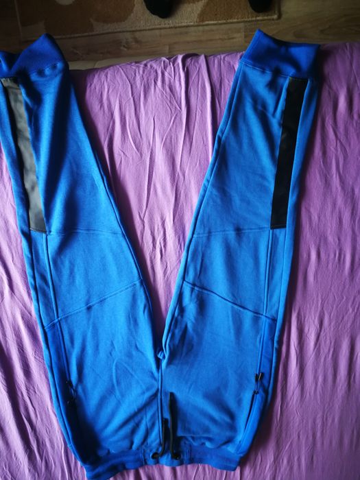 Два броя мъжки долнища