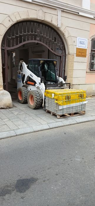 Inchiriez miniexcavator picon bobcat  dumper demolari automacara etc