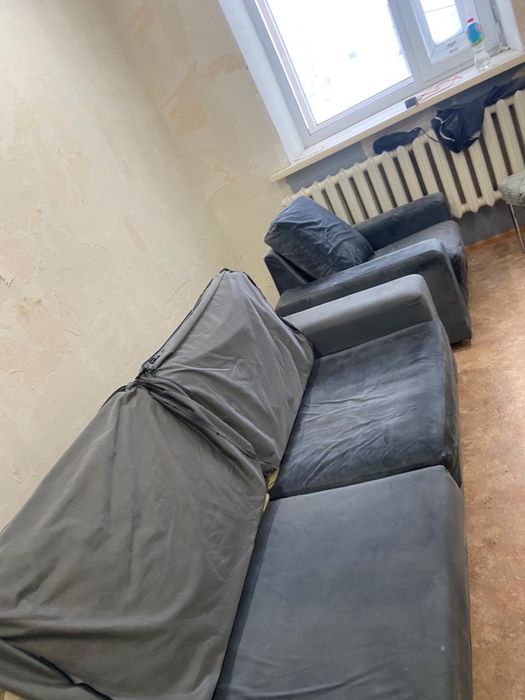 Отдам диван и кресло