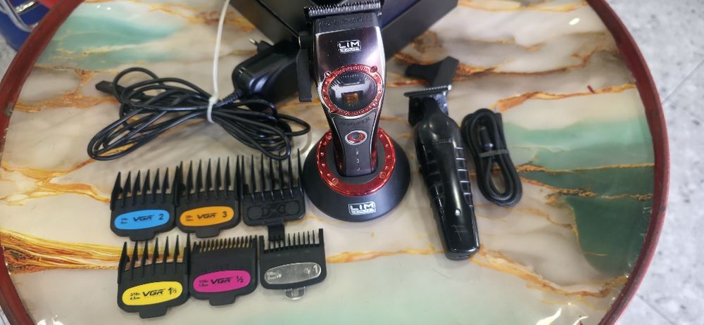 Mașină de tuns LIM HAIR Devourer si Trimmer de contur Kemei