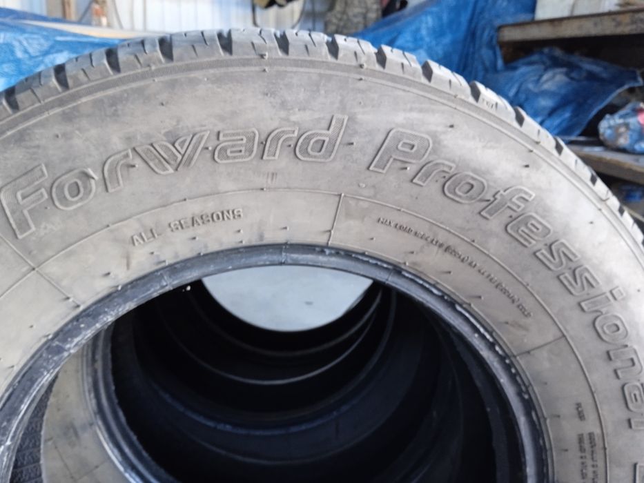 Продам комплект резины 225/75/16