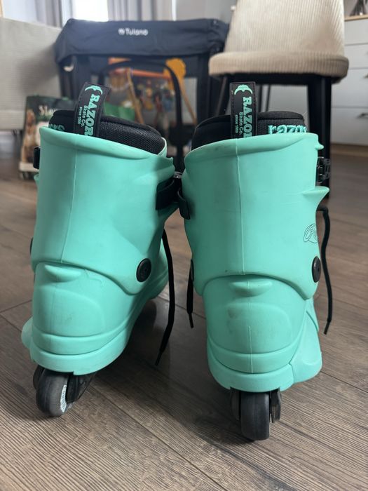 Ролери/Кънки Razor SL Mint