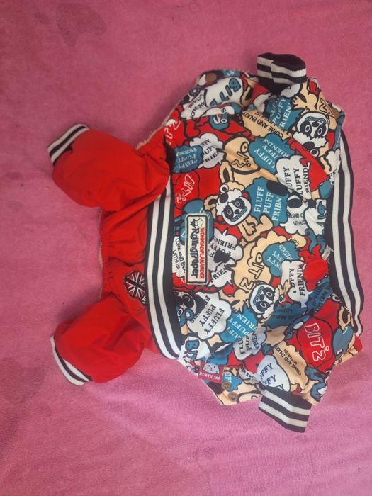 Продам дождевик и два тёплых костюма