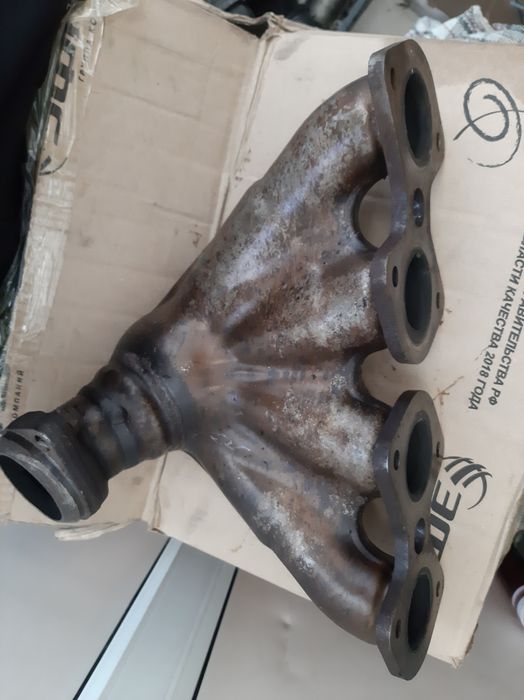 Двс m271 запчастей  головка,коллектор, помпа,компрессор