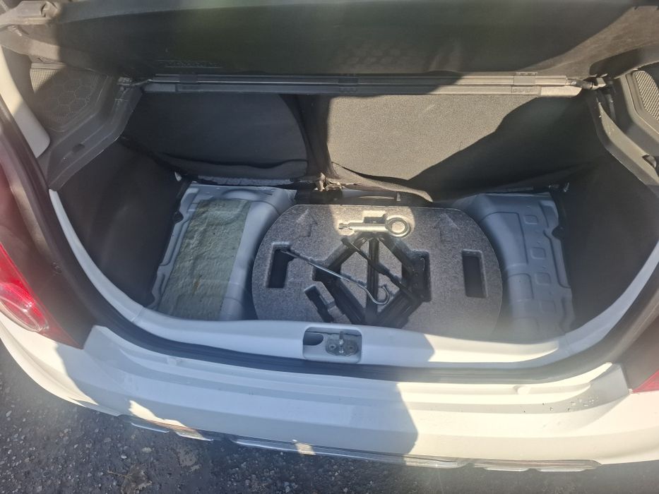 Spark sotiladi 2021 optima +..