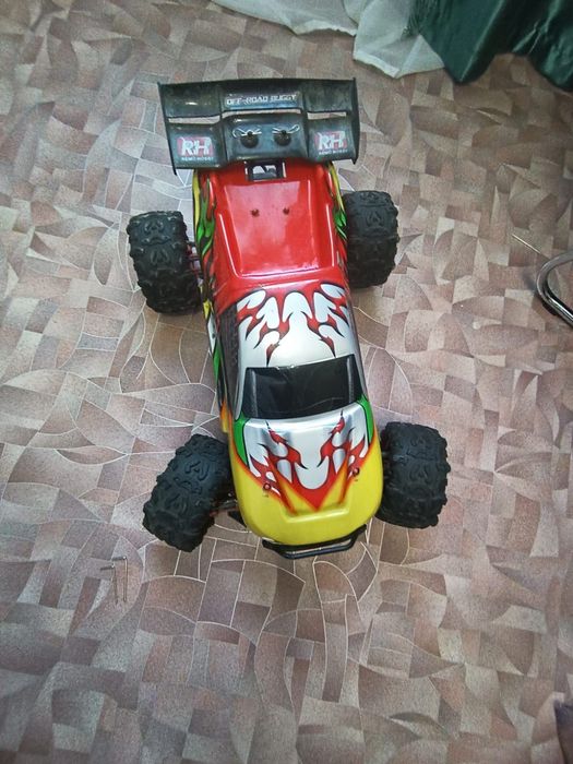 Машинка Remo hobby evo-r масштаб 1/8