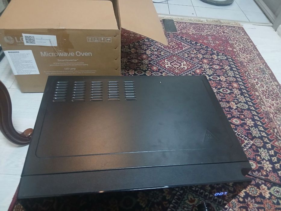 Mikrotoʻlqinli pech  LG