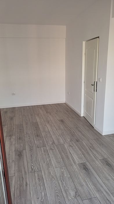 PF. Vând urgent ap.1 Camera Floresti