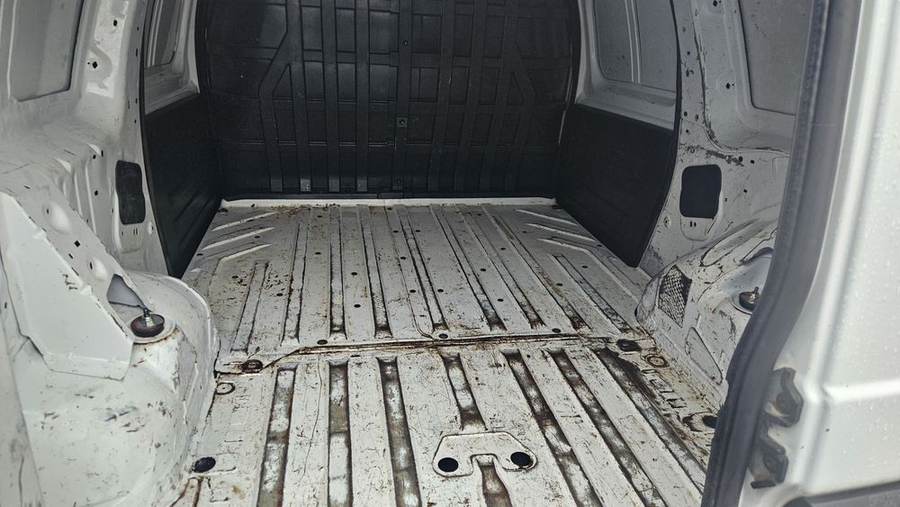 Dacia logan van 2012.  1.5 dci e5