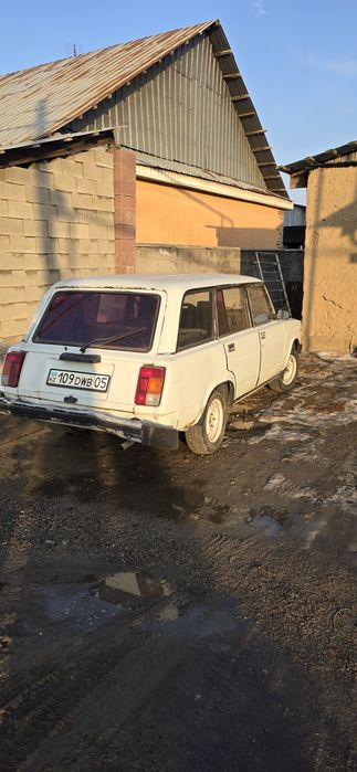 Жигули 2104  год 2001