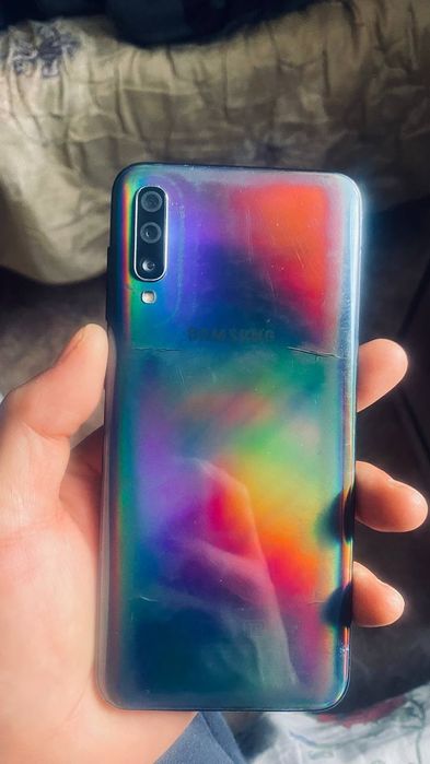 Продам самсунг а50