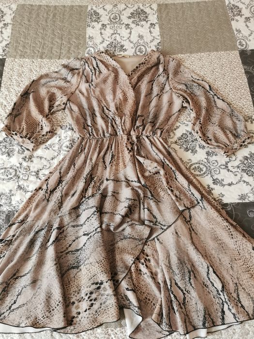 Падаща ефирна рокля