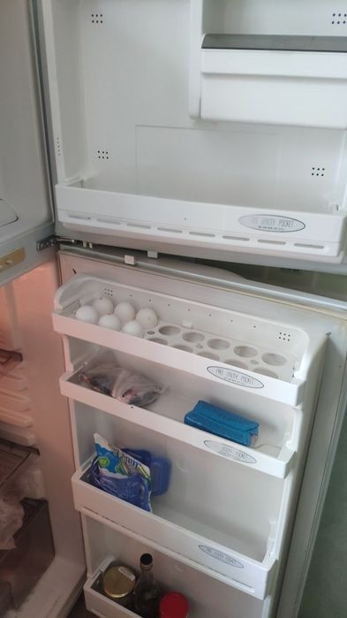 Очень срочно холодильник SAMSUNG NO FROST