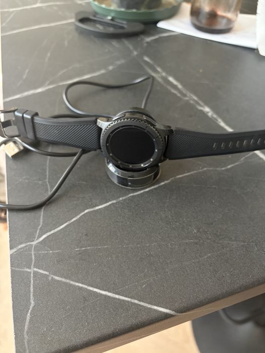 Vand smartwatch Samsung Gear 3frontier