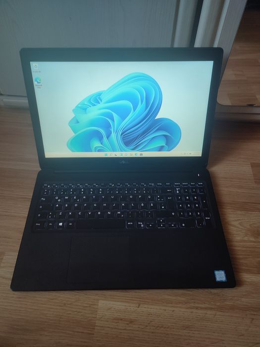 Laptop Dell Latitude 3500- i5-8265u/ 8gb/ 256gb /Tastatura ILUMINATA