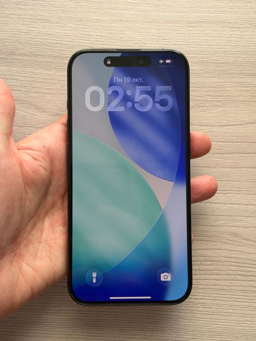 Продам iPhone 15 pro 256гб