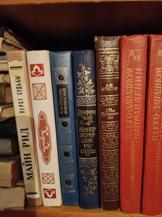 Красивые винтажные книги для интерьера