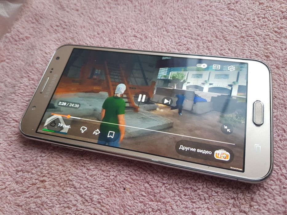 Samsung Galaxy смартфон