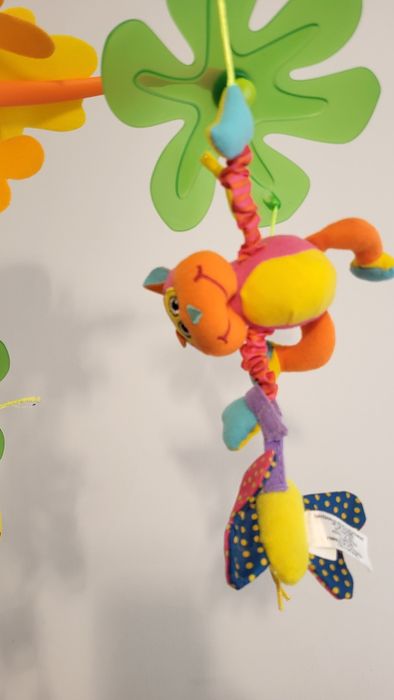 Детский мобиль с мелодиями