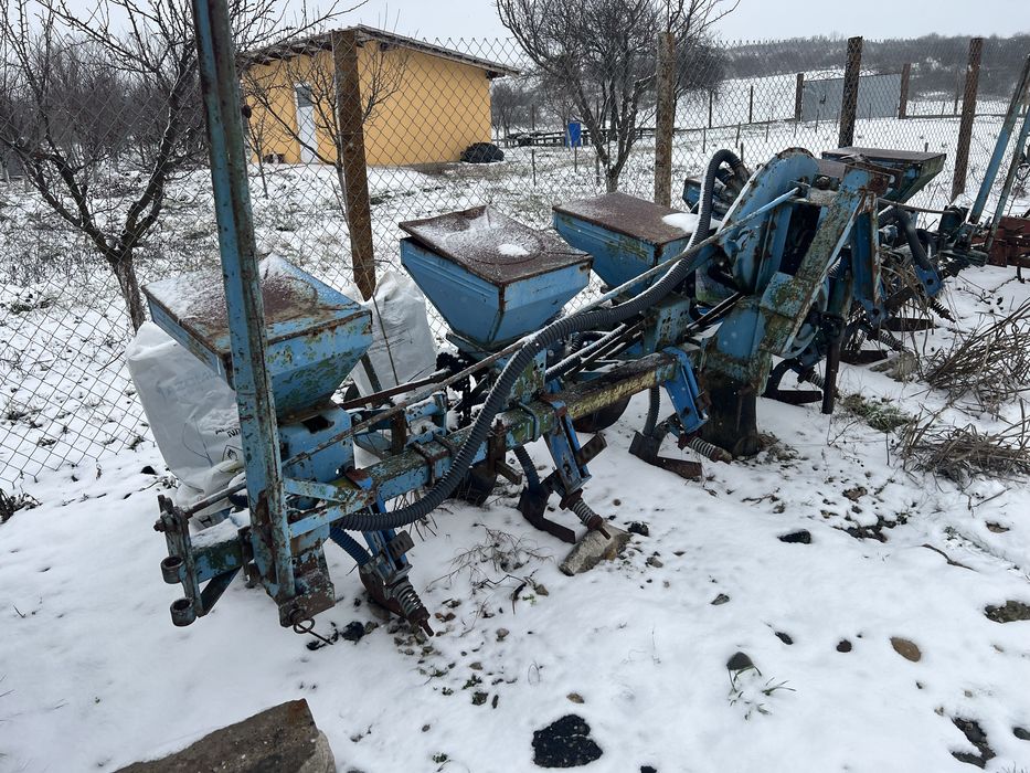 Vand mig ingrasaminte semanatoare spc 6 si prasitoare porumbi