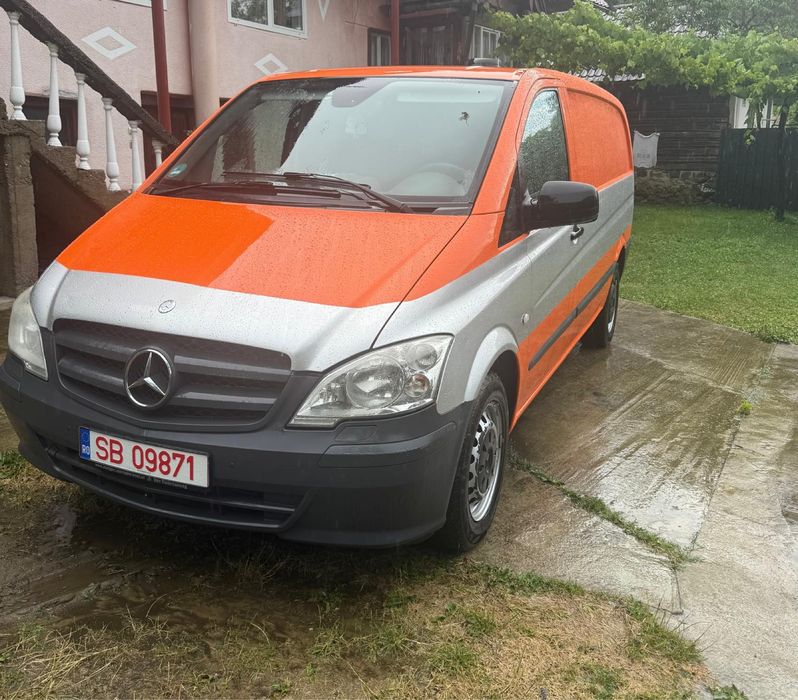Vând Mercedes vito diesel 22  176 cp