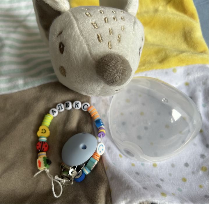 Клипс/щипка за биберон с подарък кутийка