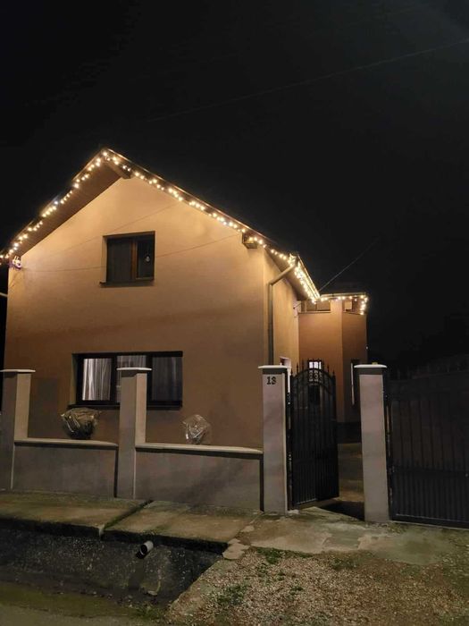 Iluminat industrial/festiv/ornamental, montaj casete luminoase