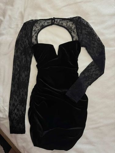 продам платье Bershka