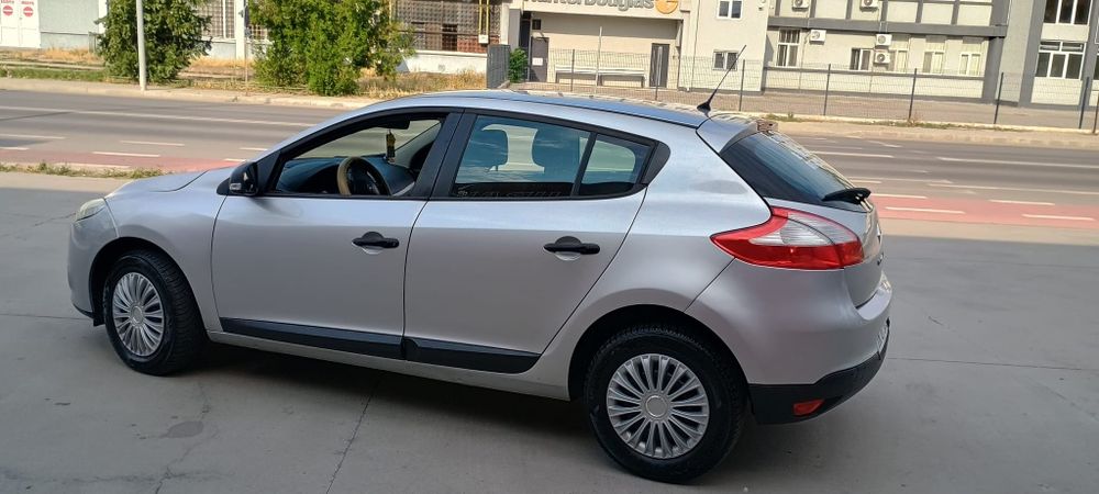 RENAULT Megane 2011 — imagine 3