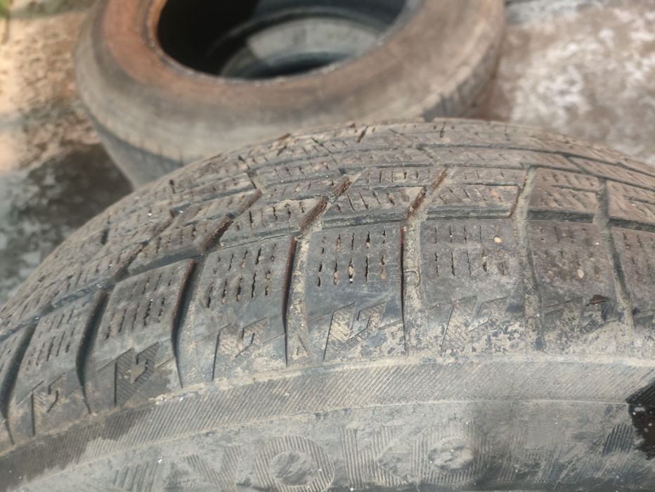 Продам зимние шины 175/65/14